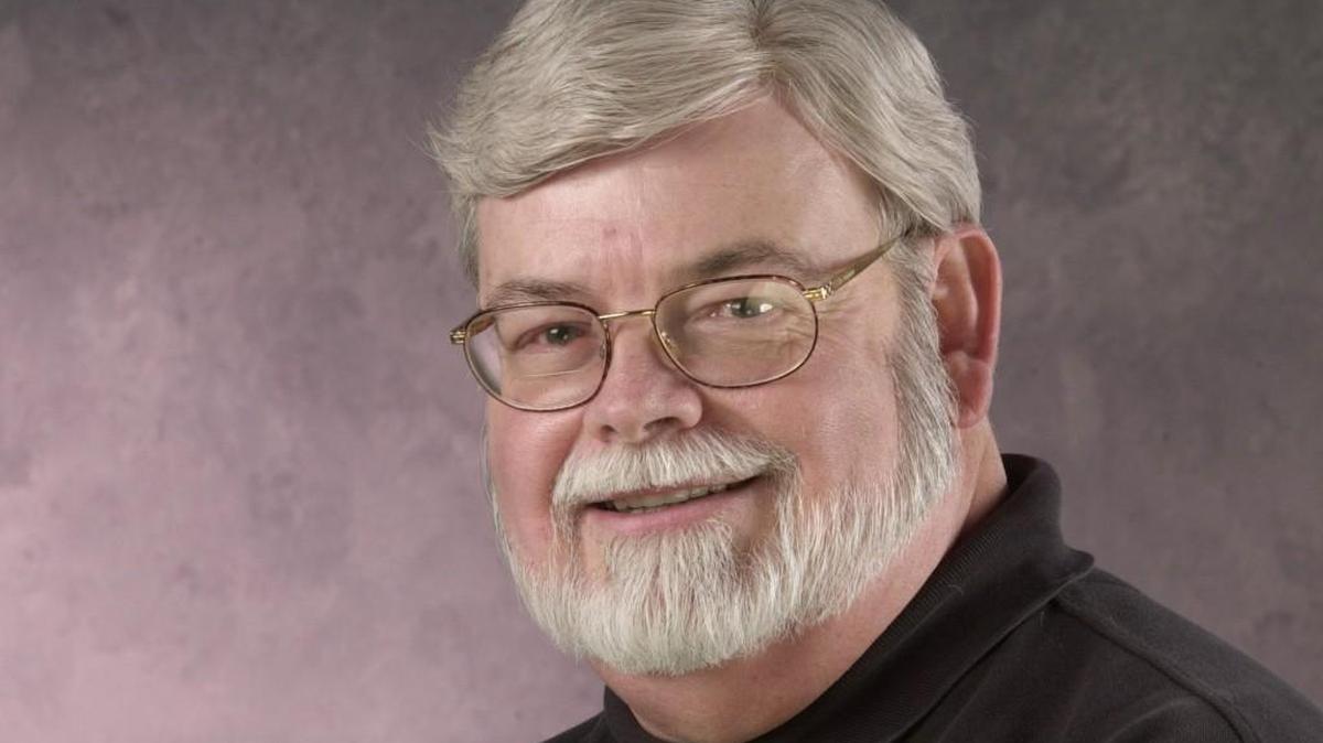 Bob Curtright, a longtime writer and former Eagle movie and TV critic, died early Sunday at the age of 72.