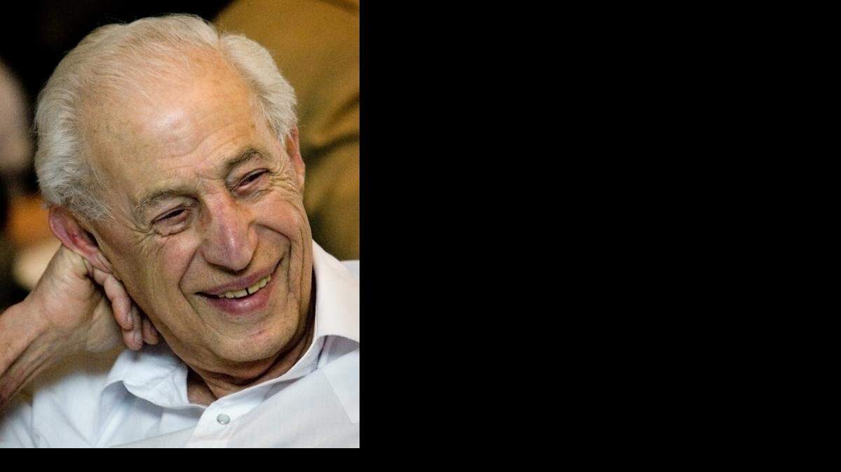 
George Ablah received a lifetime achievement award from the Kansas Certified Commercial Investment Member chapter in 2007.
