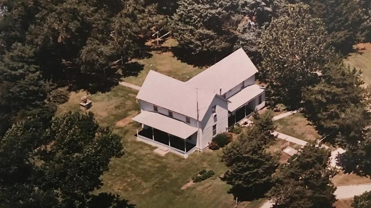 After a company pegged the Taylor farmhouse as the IP address for the center of the U.S., all sorts of people came calling.