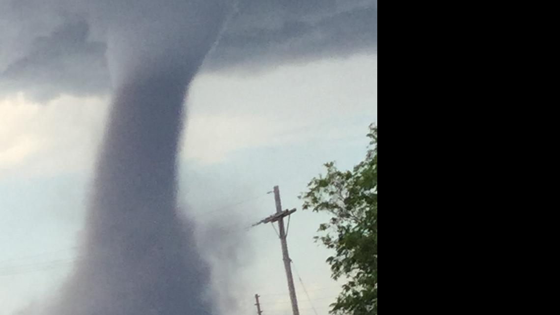 
This tornado moved between Nickerson and Hutchinson on Monday evening. (July 13, 2015)

