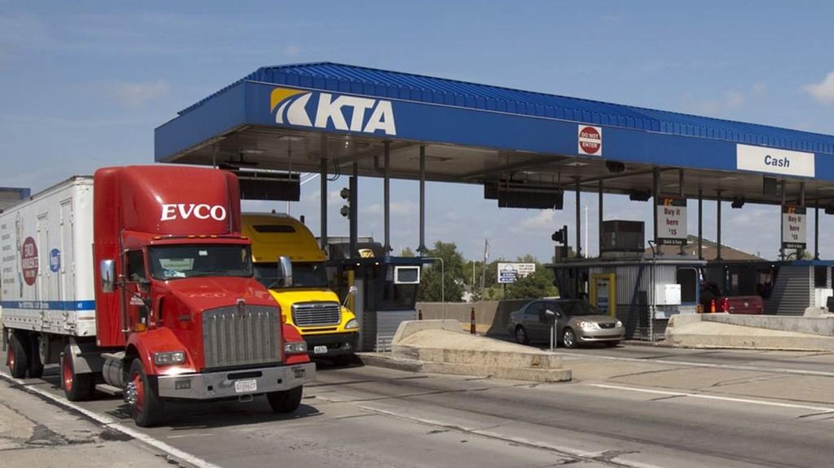 Motorists who pay cash will pay 10 percent more in tolls on the Kansas Turnpike Authority beginning May 1.