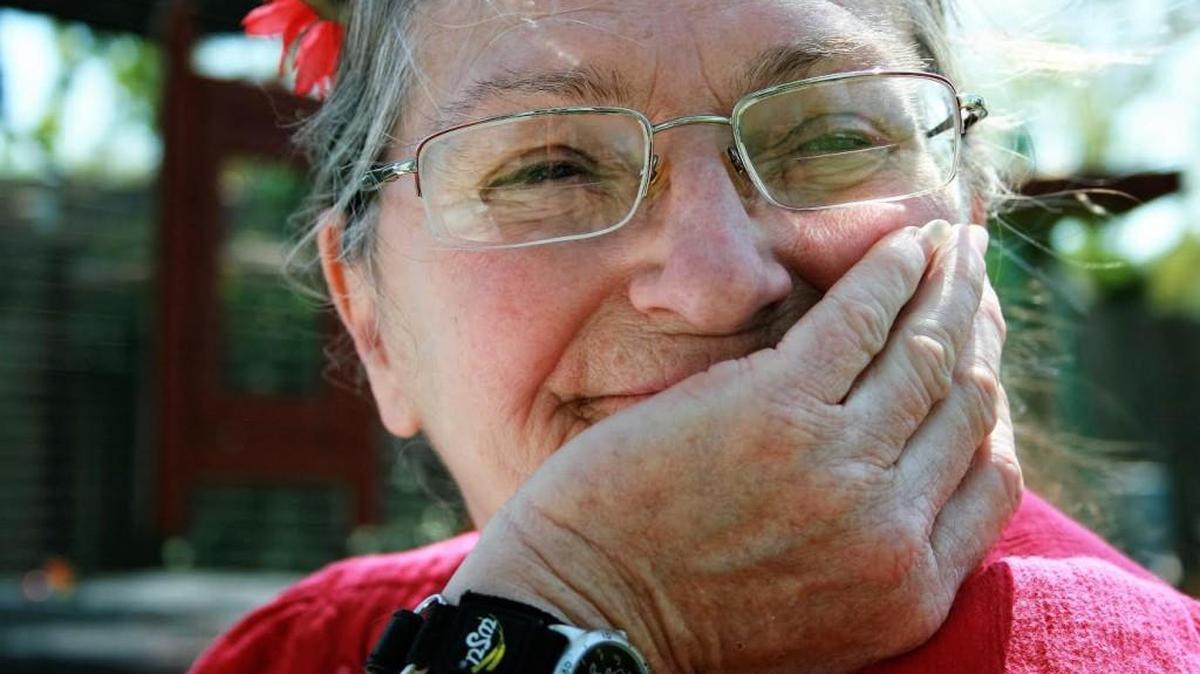 Micki Davis had six children and lots of grandchildren. But many others also saw the 63-year-old Wichita woman as “Mom,” her kids say.