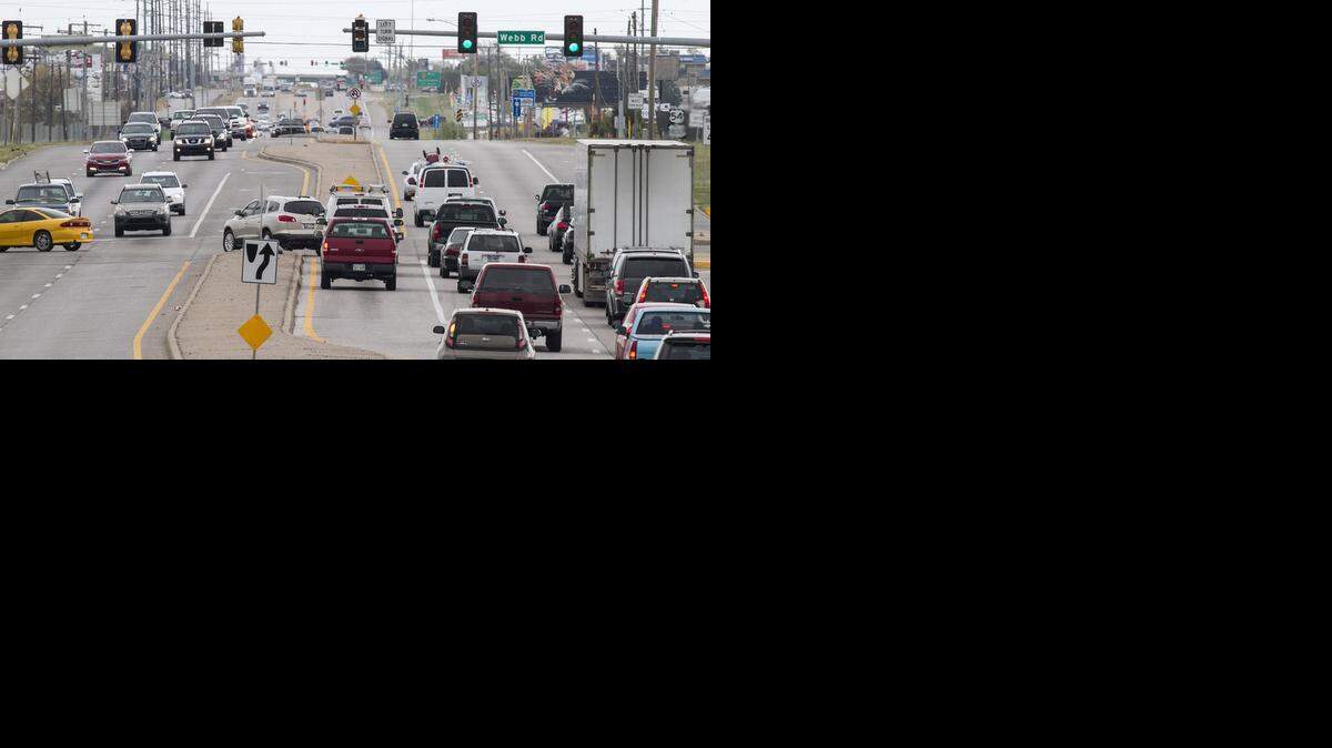 
Kellogg at Webb Road. The city of Wichita, the Kansas Turnpike Authority and the Kansas Department of Transportation are planning to work together on an expansion of Kellogg. (Oct. 27, 2014)
