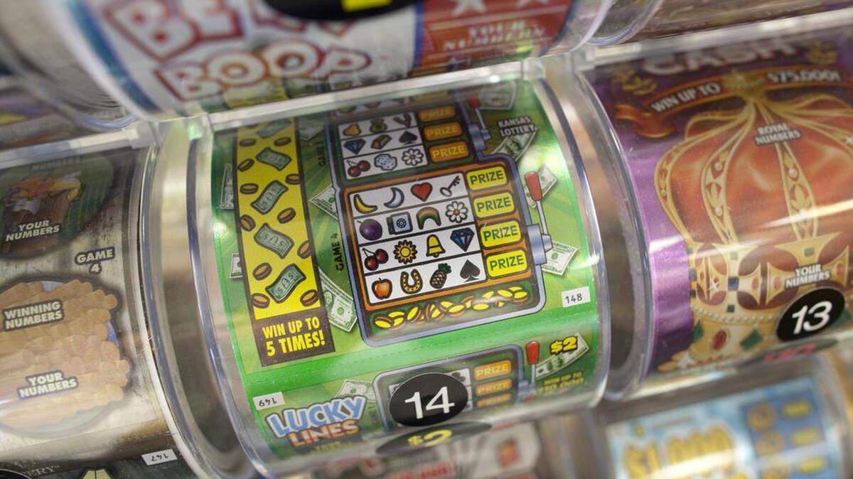 The Kansas Lottery is giving out free Lotto America tickets to shoppers who purchase a Holiday Millionaire Raffle during Black Friday weekend.