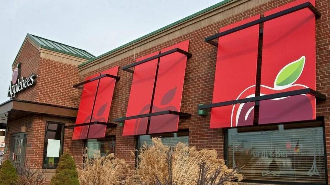 Once hugely popular, Applebee’s closes a Johnson County restaurant after 33 years