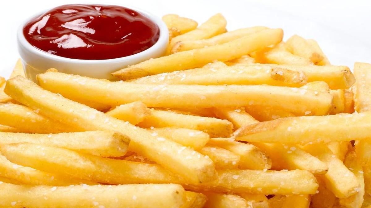 Eating fried potatoes two to three times per week doubles your risk of dying early, a new study indicates.