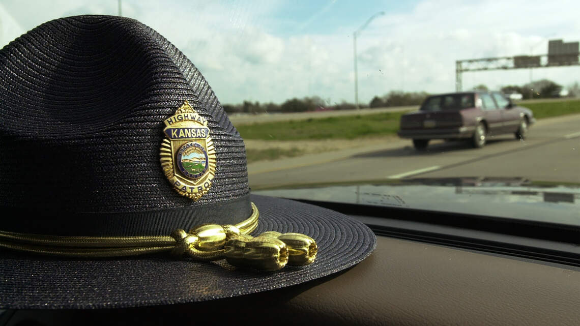 Can police pull you over for not wearing your seat belt in Kansas or Missouri?