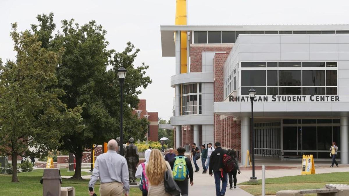 A “no guns allowed” sign is posted at the Rhatigan Student Center on the campus of Wichita State University. (Oct. 5, 2015)
