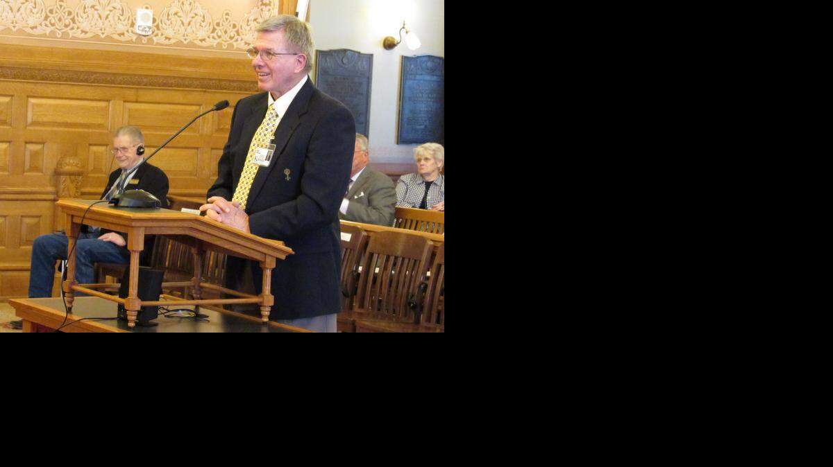 
Kansas Animal Health Commissioner William Brown testifies on behalf of a bill to establish new regulations for pet breeder, shelter and rescue operators, which would include a ban on using gas chambers to euthanize pets. (Jan. 26, 2015)
