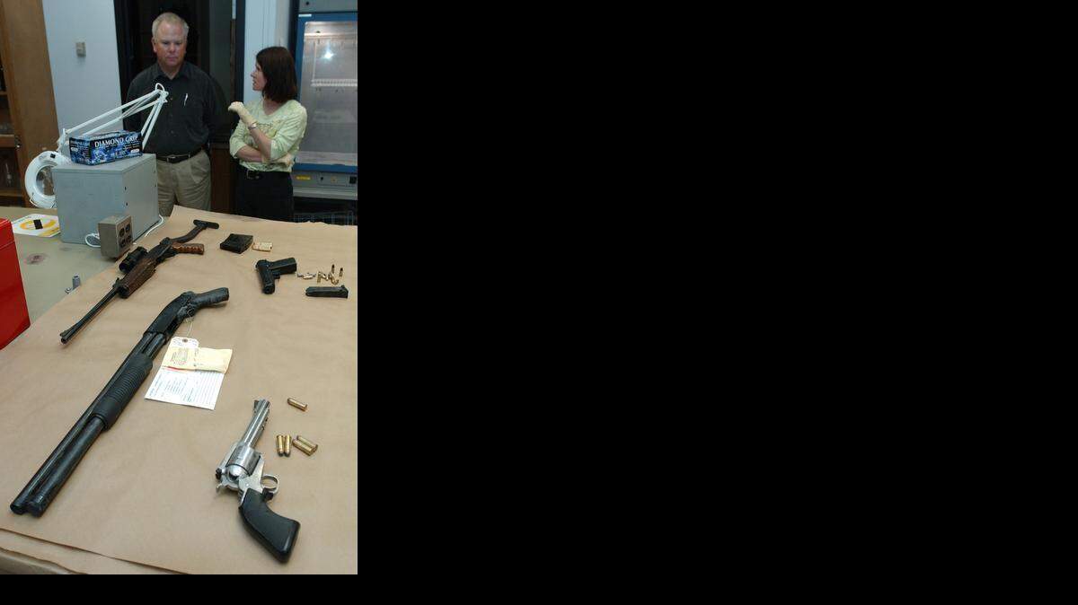 
Weapons seized after a police chase (2004)
