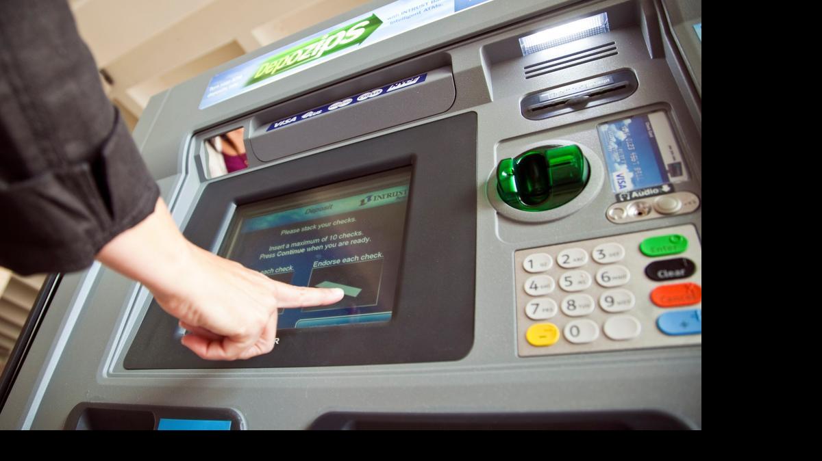 
A proposal that would limit welfare recipients in Kansas from withdrawing more than $25 a day from an ATM might violate federal law – and could jeopardize the state’s federal funding if not amended.

