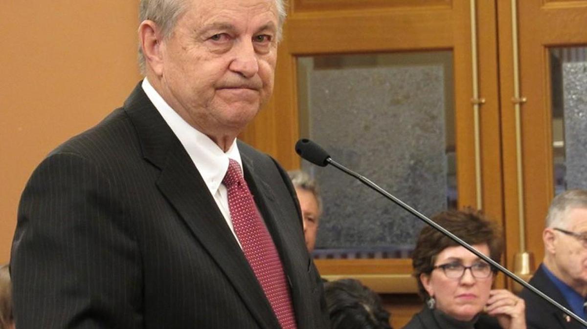 The Senate Confirmation Oversight Committee voted 5-1 to approve Brownback’s pick for Transportation secretary, Richard Carlson, a former lawmaker who served 10 years in the Kansas House.