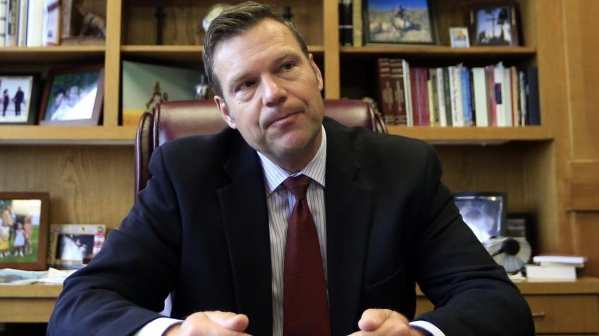 Kansas Secretary of State Kris Kobach in his office in Topeka (May 2017)