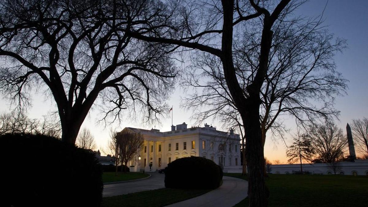The presidential campaign path to the White House could be long and unpredictable. (Jan. 13, 2016)