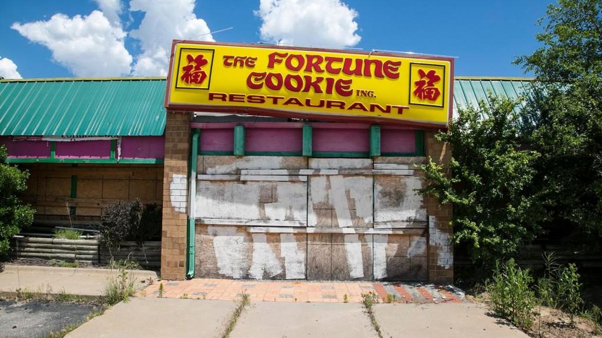 
The property next to the vacant hotel at the site, a former Fortune Cookie restaurant, has been empty for about a decade.
