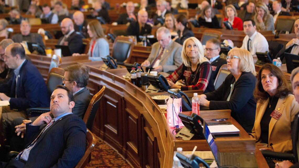 Virus pauses Kansas Legislature’s fight over abortion, Medicaid ...
