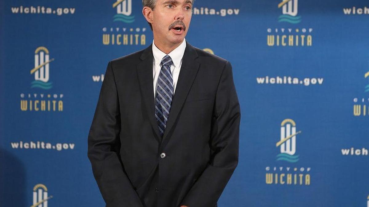
City Manager Robert Layton announced Monday that he would begin the process anew of finding a police chief for Wichita. (Sept. 21, 2015)
