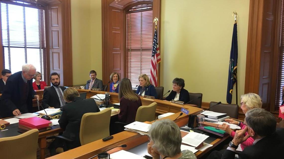 The Senate Public Health and Welfare Committee advanced a Medicaid expansion proposal on Thursday.