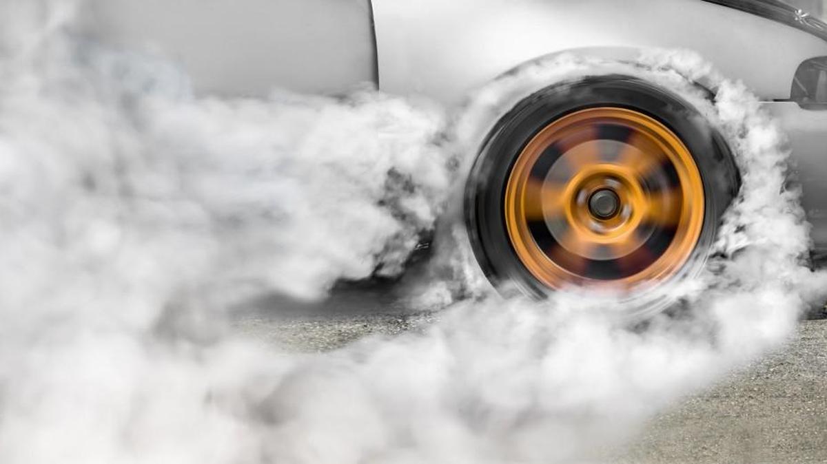 Kansas lawmakers advanced a bill on Tuesday that would prohibit drivers from spinning or squealing their tires.
