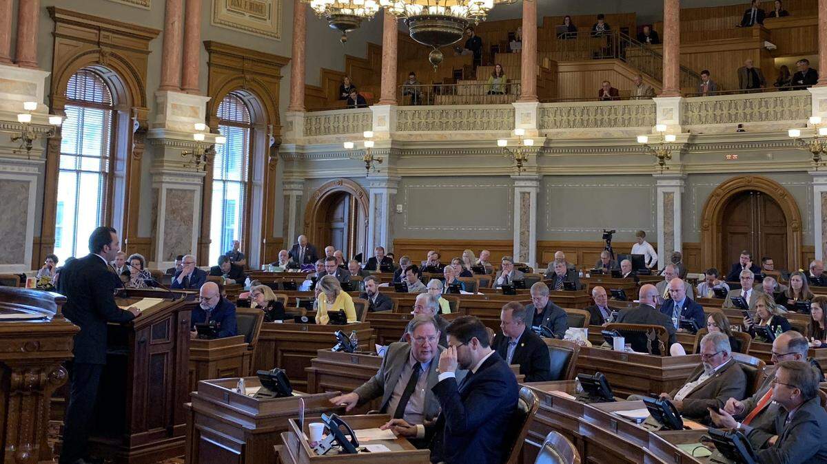 Kansas lawmakers debate the state budget Friday. Medicaid expansion supporters had vowed to try to block its passage.