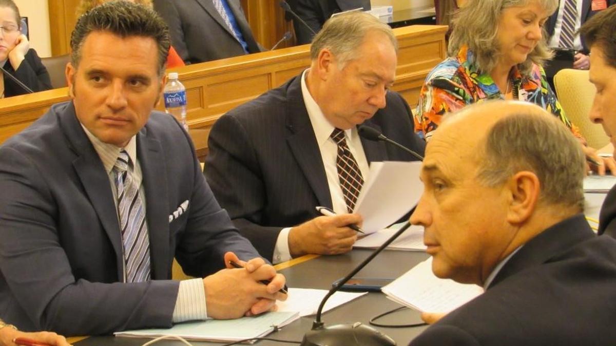 Lawmakers hope to wrap up their session this weekend, but budget negotiations proceeded slowly on Saturday. (April 30, 2016)