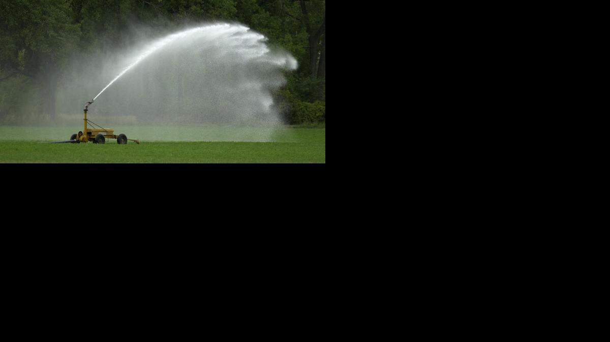 
Continued irrigation in western Kansas has led to declining water levels in the Ogallala Aquifer. 
