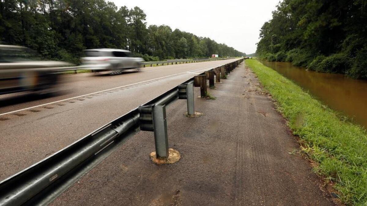 Despite a confession, law enforcement had a problem. A serial killing husband and wife pointed investigators to the final resting places of all their victims — all except a woman from New Orleans. They only said they dumped the body either at the Louisana-Mississippi border or the Mississippi-Alabama border.