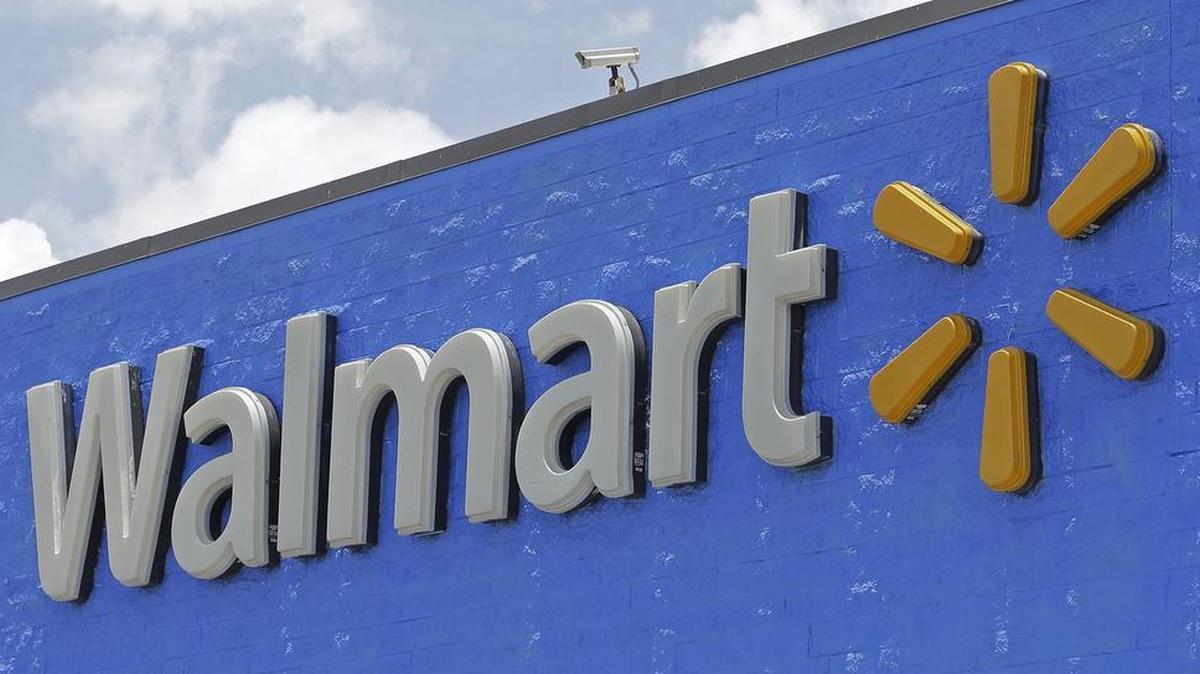 Walmart.com found the most popular and interesting items bought in each state during 2017.