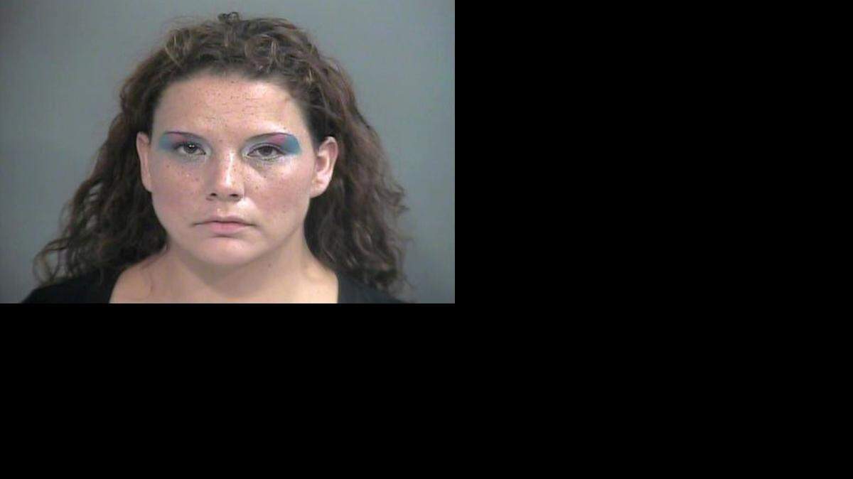 
This police booking photo provided by the Washington County Sheriff's Office shows shoplifting suspect Brandy Allen in Fayetteville, Ark. Fayetteville police said they arrested the woman after she allegedly stole $144 worth of eye shadow from an Ulta Beauty store. (Sept. 3, 2014)
