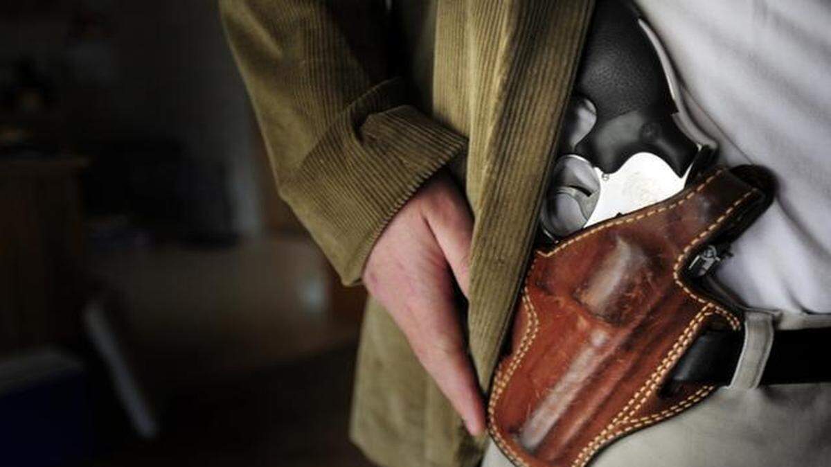 
The Kansas Senate sees no need to vet or prepare adults before allowing them to carry concealed guns.
