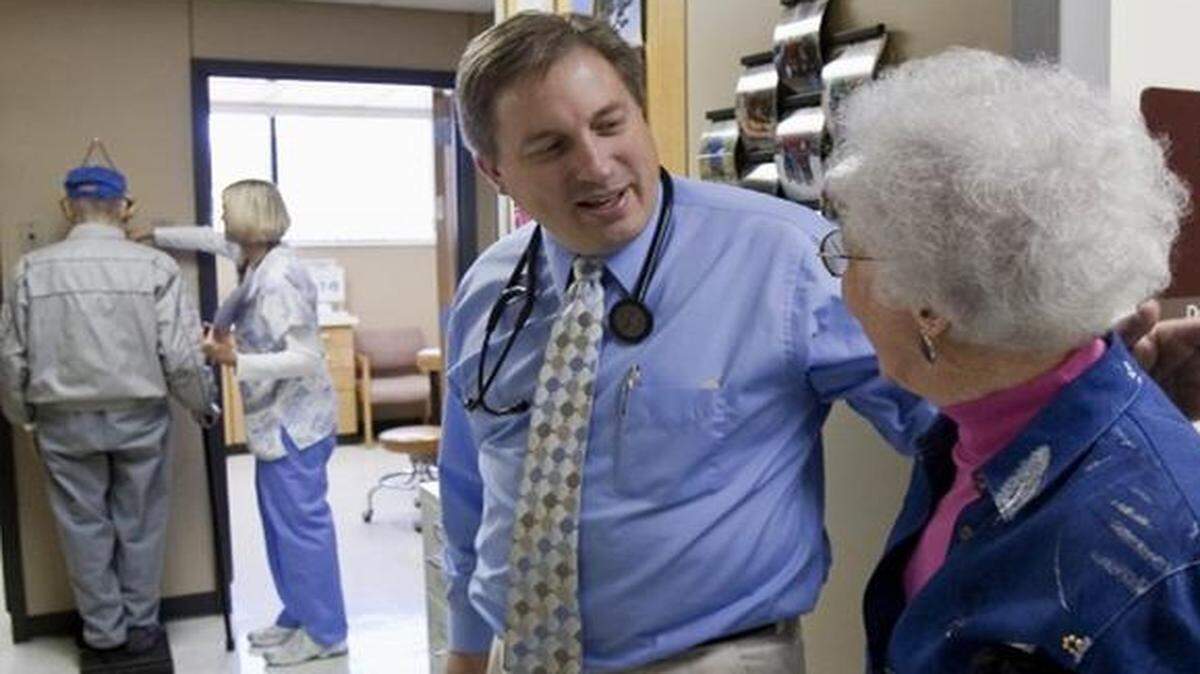 
Kansans should check the House roll call for the health care compact, and factor it into their votes Tuesday.
