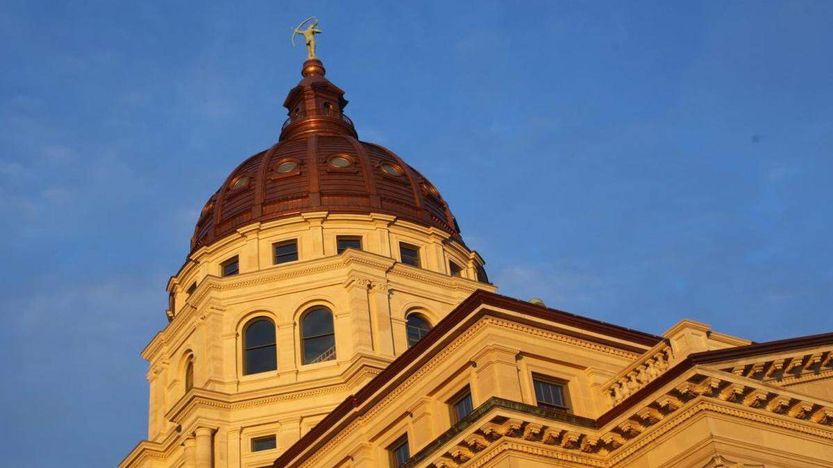 
The budget numbers all lead to the same conclusion – that the governor and his conservative allies badly overdid it with the tax cuts.
