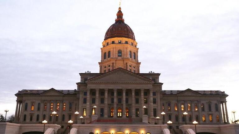 Kansas Senate committee stalls attorney’s appointment to public defender board