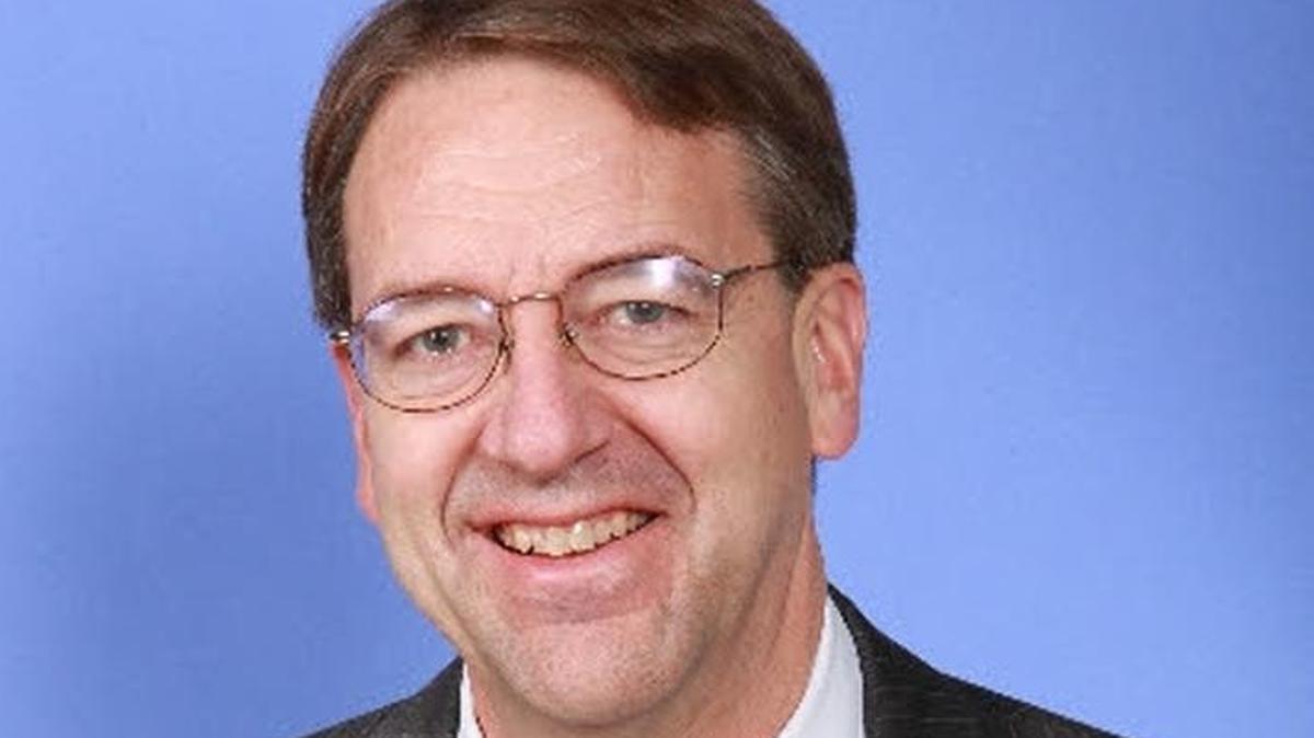 Former Kansas budget director Duane Goossen.