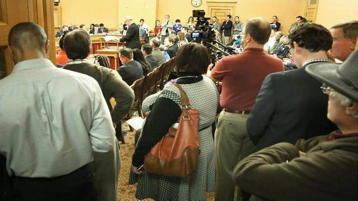 
More than 150 doctors, hospital and clinic administrators, business and faith leaders and other individuals provided testimony Wednesday in favor of expanding KanCare.

