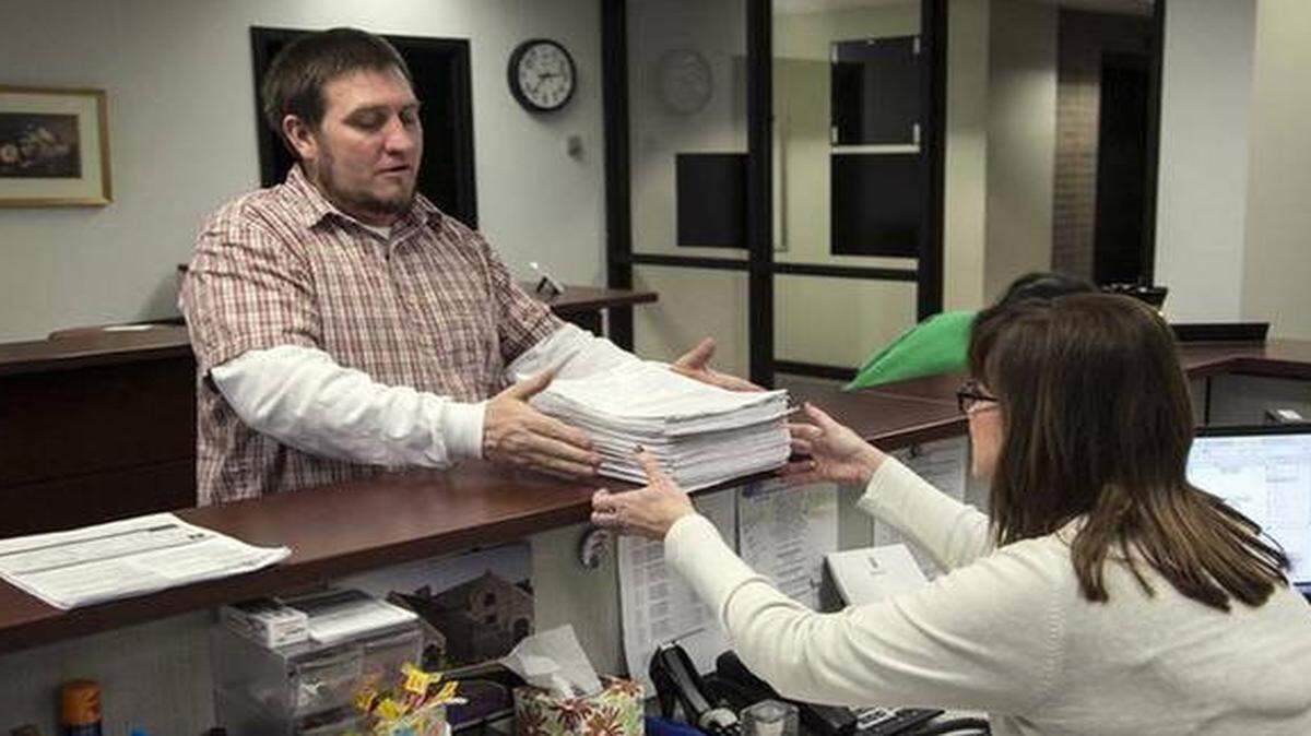 
At least 3,000 qualified voters signed a petition to lessen criminal penalties for first-time possession of marijuana.
