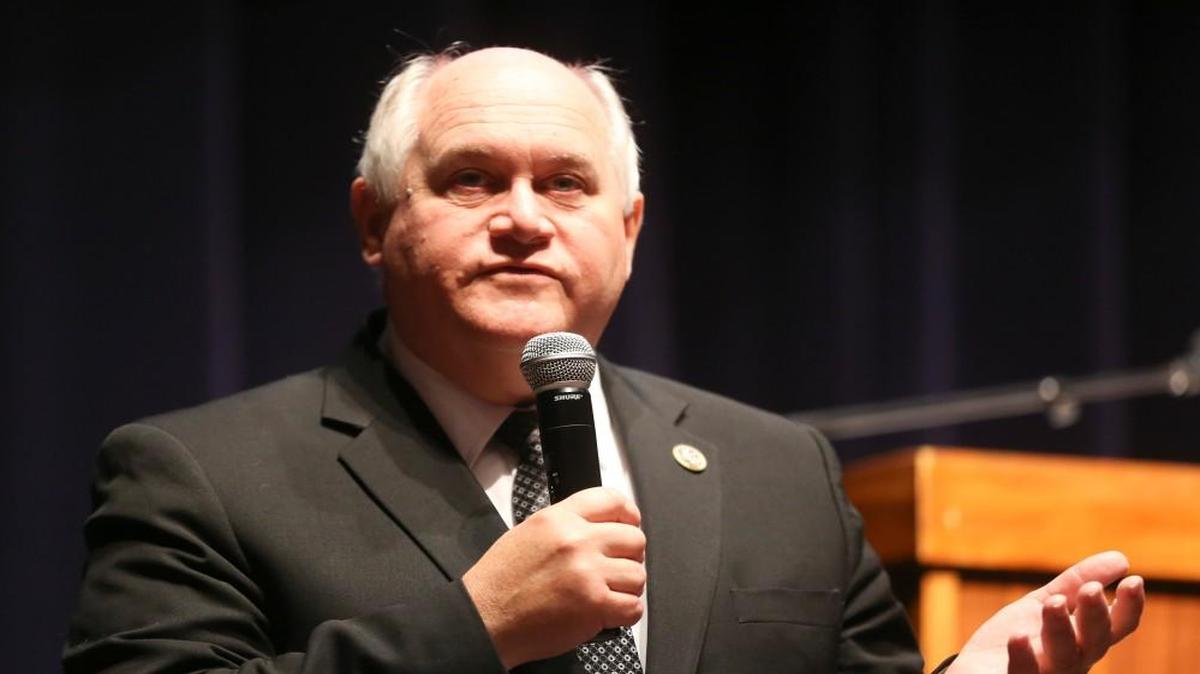 Rep. Ron Estes will appear on the August primary ballot as "Rep. Ron Estes" after another Ron Estes entered the race.