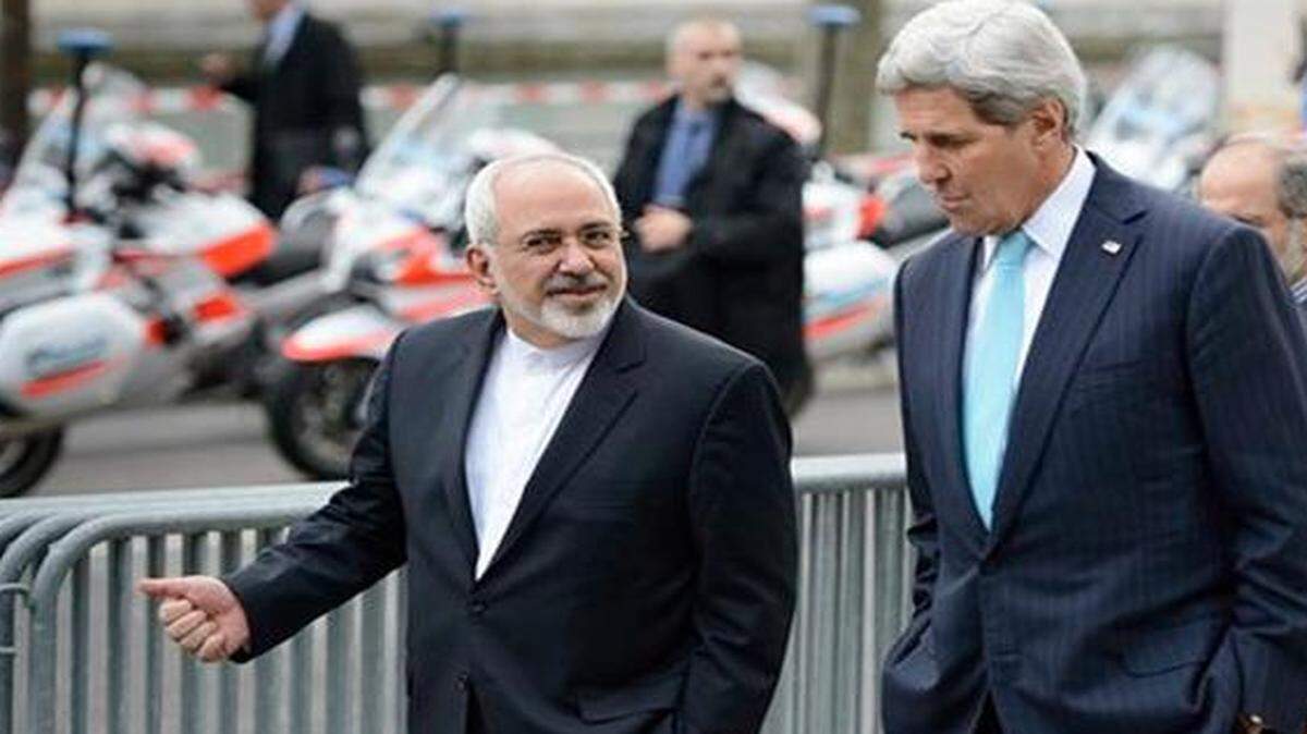 
U.S. Secretary of State John Kerry, right, and Iranian Foreign Minister Mohammad Javad Zarif have been holding nuclear talks. 
