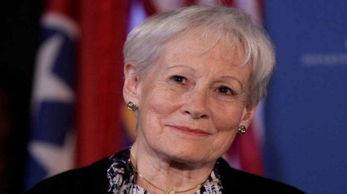 
Kassebaum Baker
