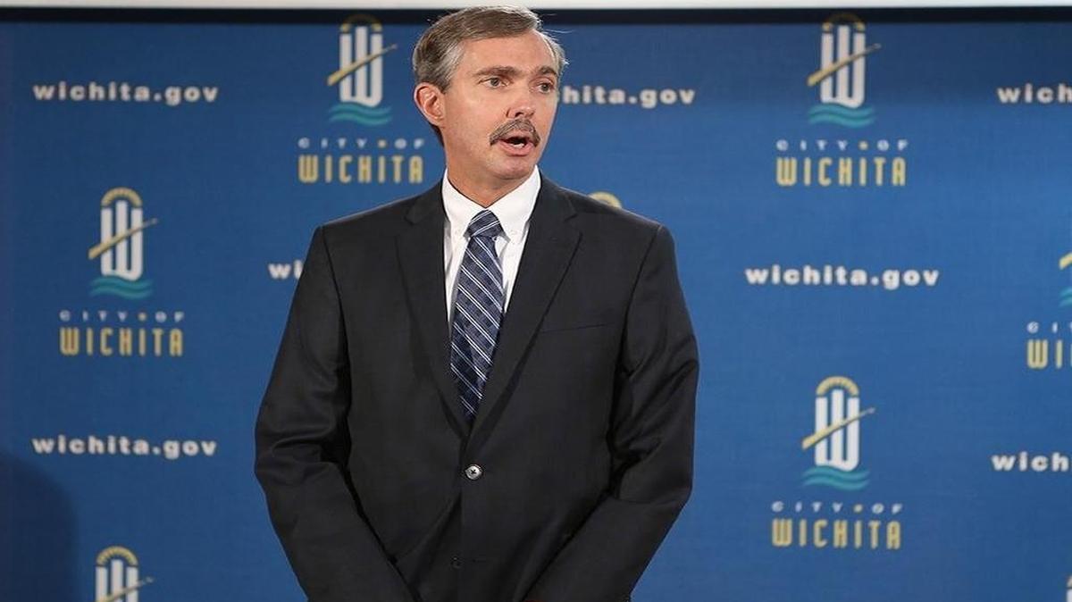 By recommending Century II receive renovations and not be torn down, Wichita city manager Robert Layton is setting the bar for the downtown project low and seeing if the community will challenge city leaders for more.