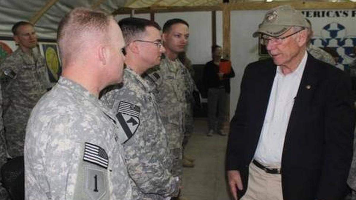 
Sen. Pat Roberts, R-Kan., right, visited soldiers from the 1st Armored Brigade Combat Team, 1st Infantry Division, Dec. 19 at Camp Buehring.
