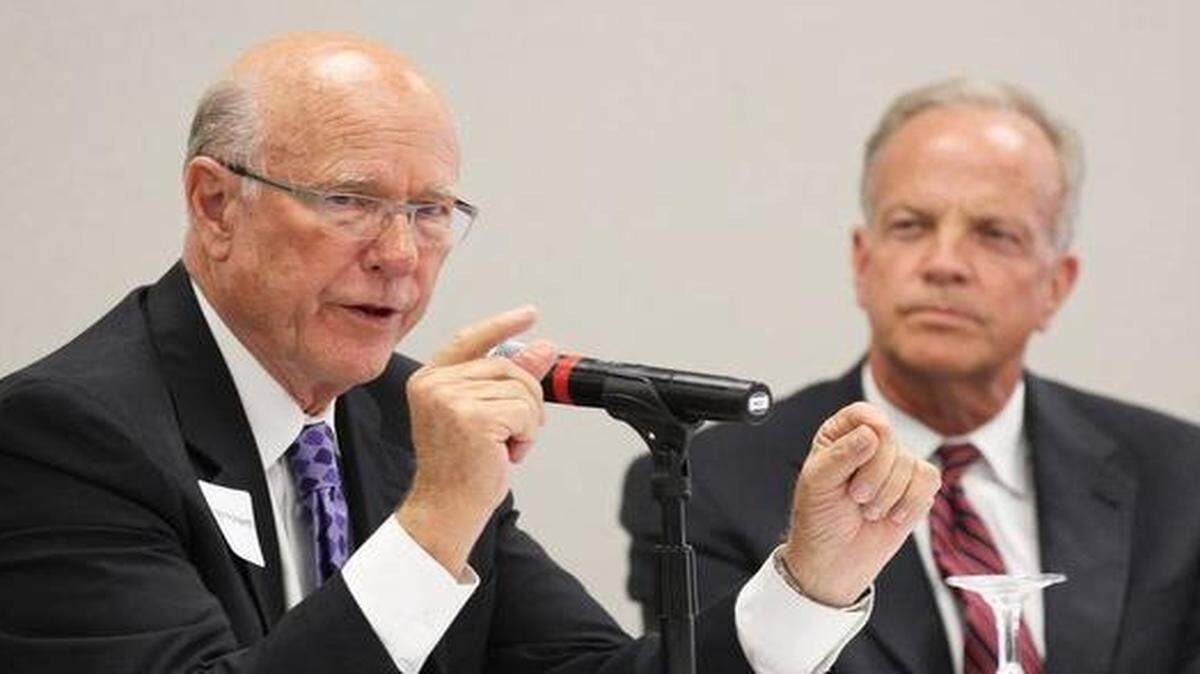 
Roberts, Moran
