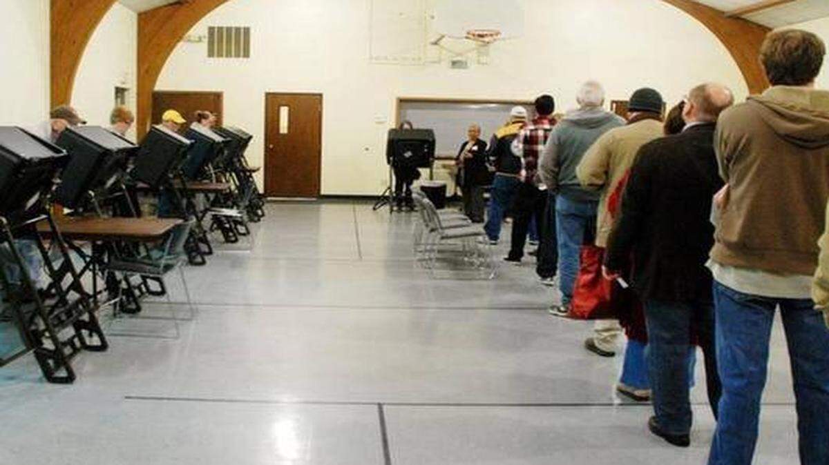 
Gov. Sam Brownback said more than a million phone calls were made to get out the vote.
