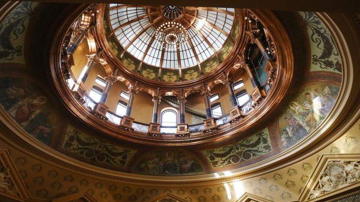
Bring additional sunshine into Kansas government.
