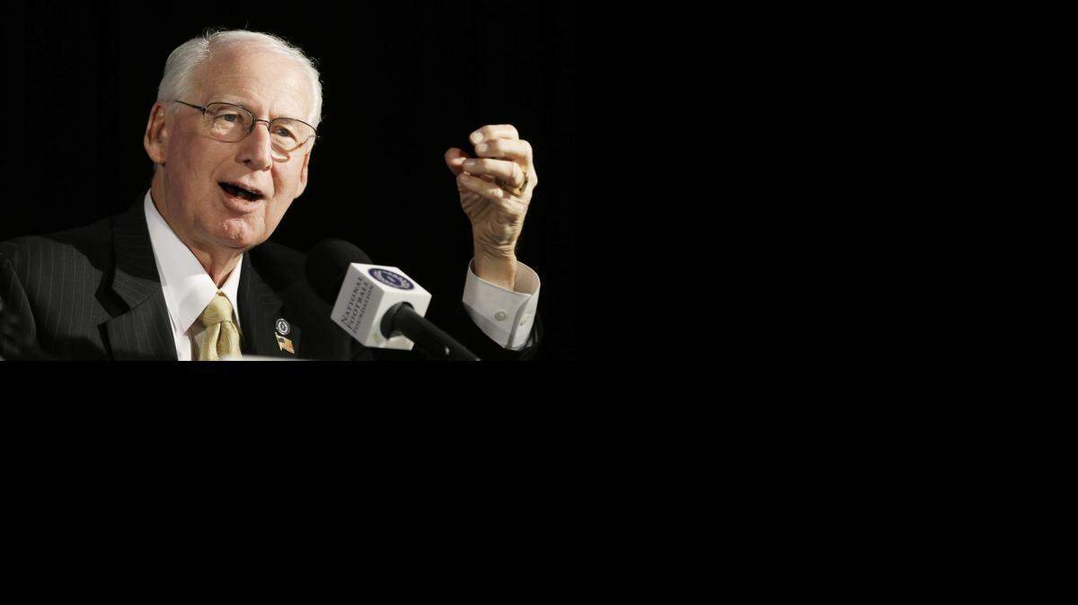 
Kansas State head football coach Bill Snyder speaks during a news conference announcing the 2015 College Football Hall of Fame Class, Friday, Jan. 9, 2015, in Dallas. 
