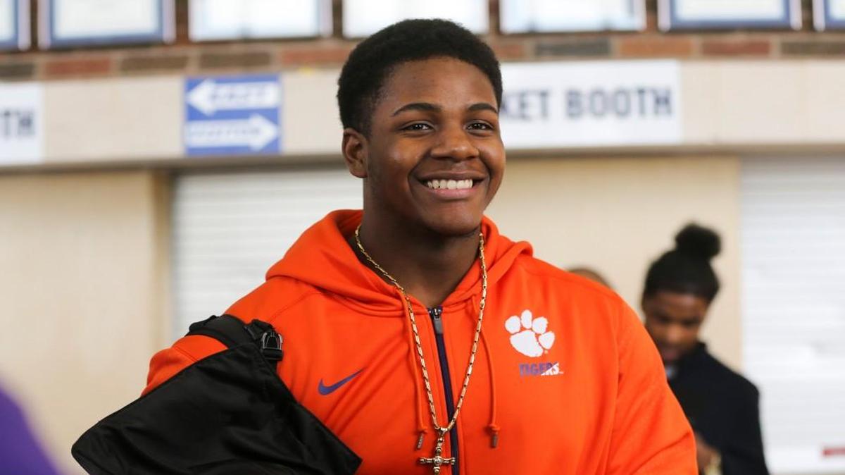 East’s Xavier Kelly signed a letter of intent to play for Clemson in February.
