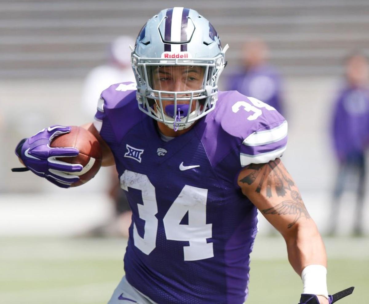 K-State running back Alex Barnes takes off on another long run Saturday during the spring game. (April 22, 2017)