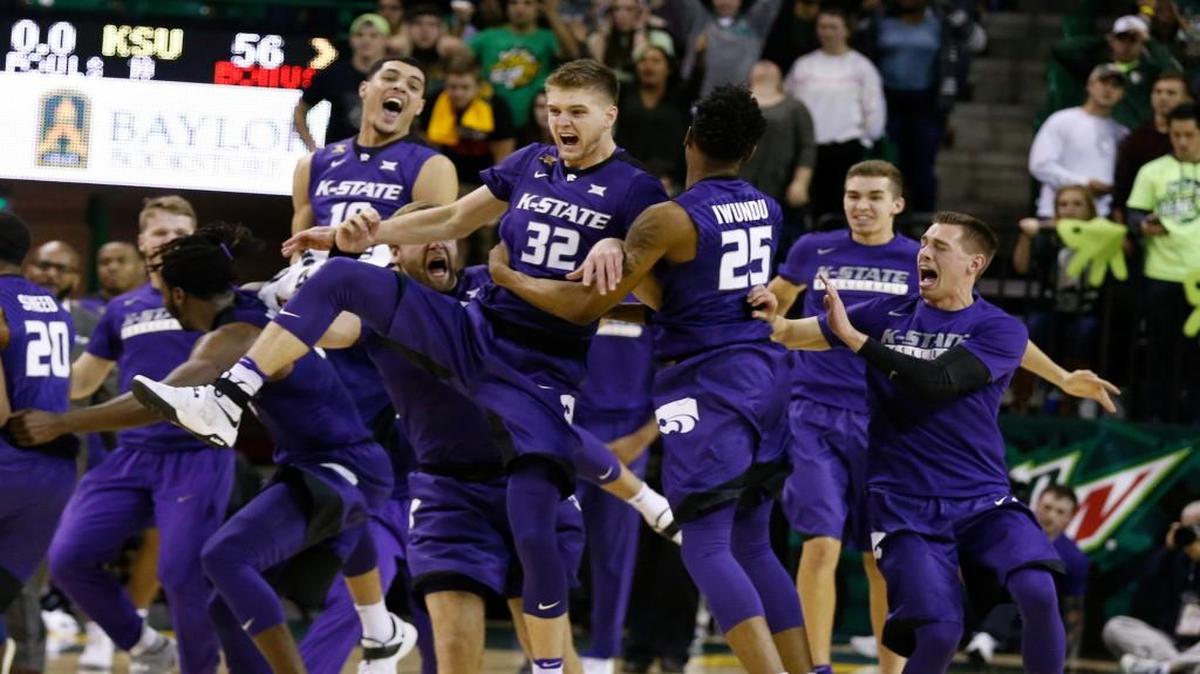 Kansas State players celebrate at the end of Saturday’s win in Waco, Texas.