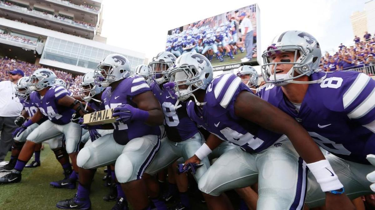 K-State players wait to take the field for their first game of the 2015 season against South Dakota Coyotes.(September 05, 2015)