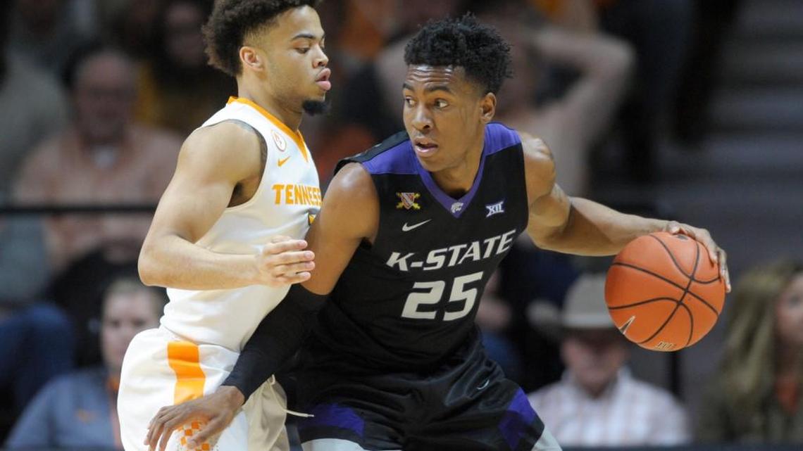 Kansas State wing Wesley Iwundu looks for a driving lane against Tennessee. (Calvin Mattheis/Knoxville News Sentinel via AP)